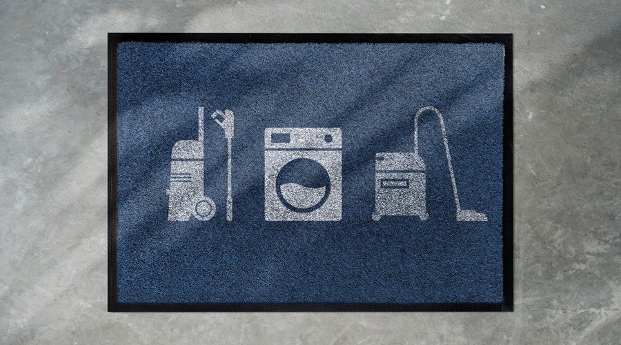Graue Fußmatte mit Icons Hochdruckreiniger, Waschmaschine und Staubsauger