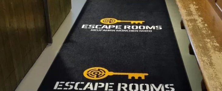 Bedruckter Eventteppich im Escape Room